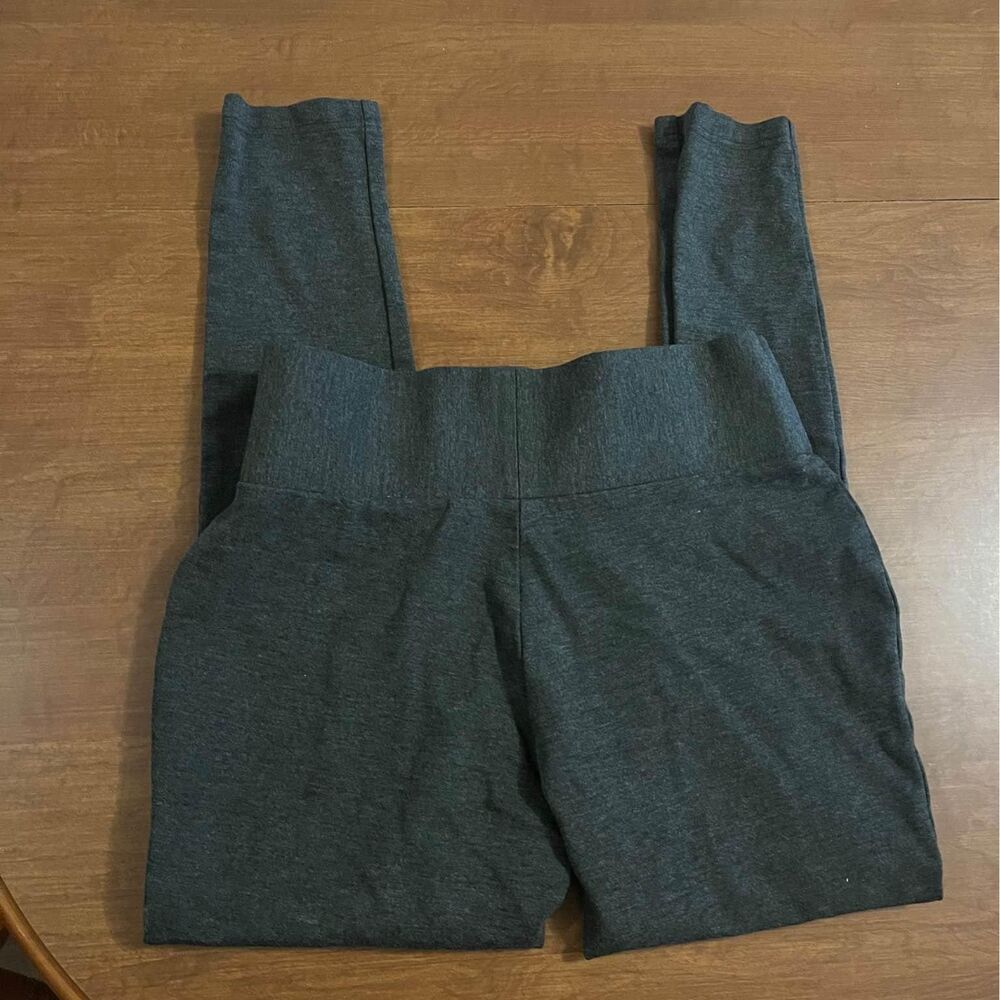 Tahari gray leggings size small